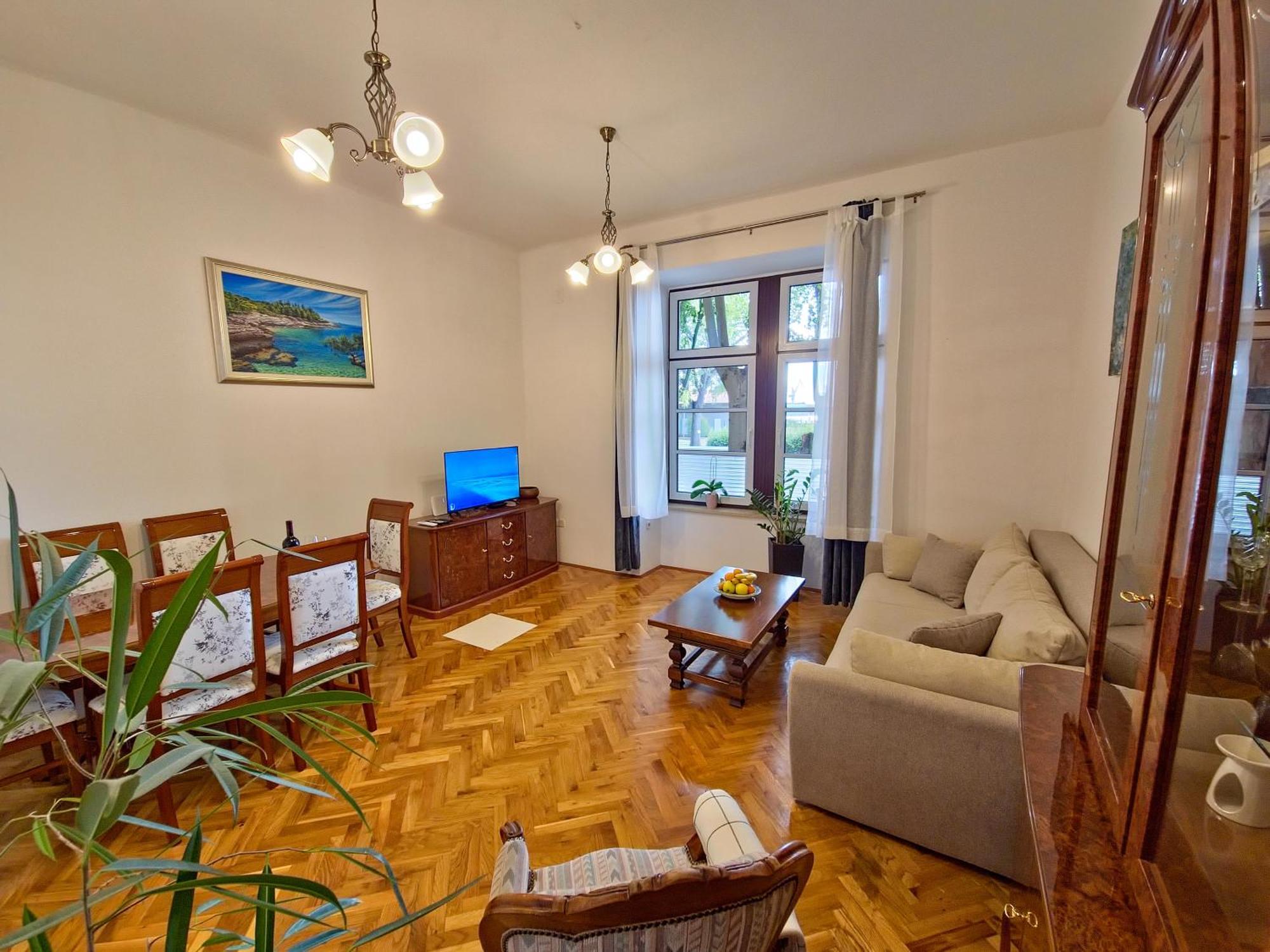 Villa Muenz Apartment Franz Pola Esterno foto