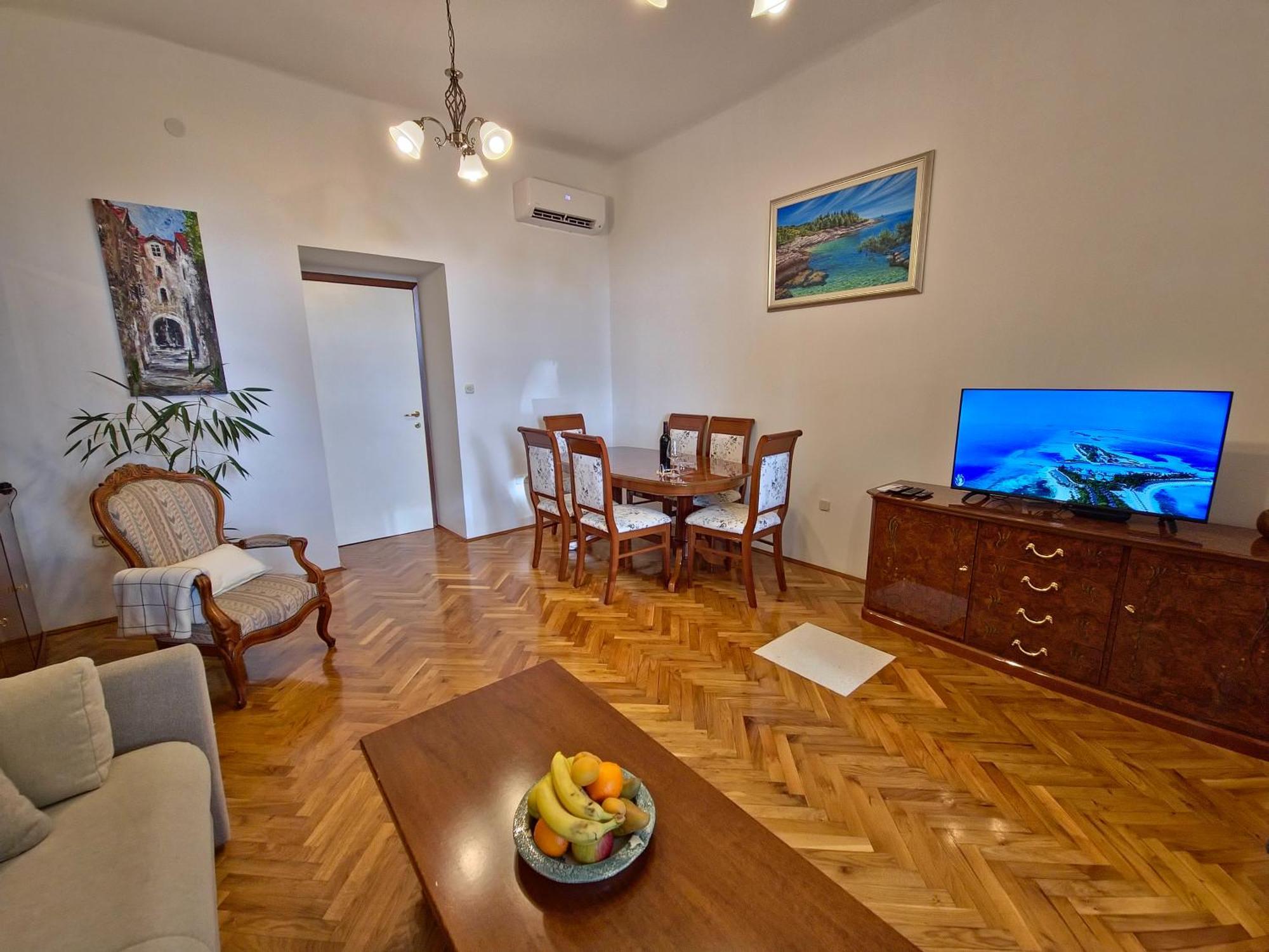 Villa Muenz Apartment Franz Pola Esterno foto